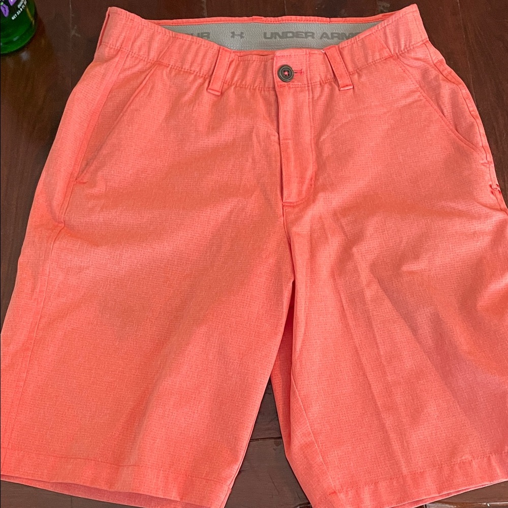 Under Armour Men's Vibrant Coral Shorts Size 30